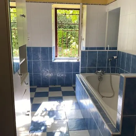 Chateau De Buffaud 別荘